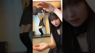 #Yoon in #Sumin ’s hand 🫶#STAYC #스테이씨 #수민 #윤