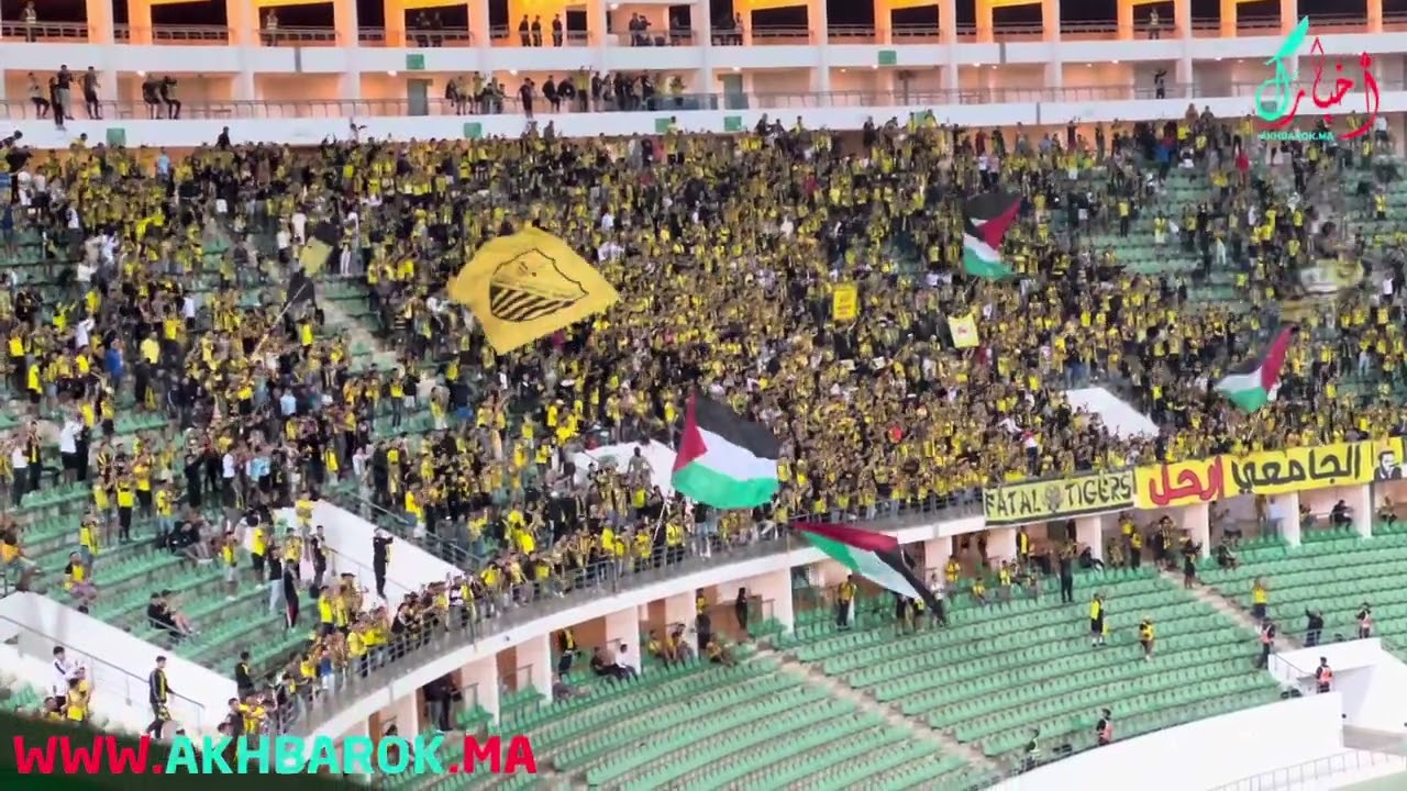 جماهير الماص محيحين من قلب ملعب أدرار في مقابلة نصف نهائي كأس العرش