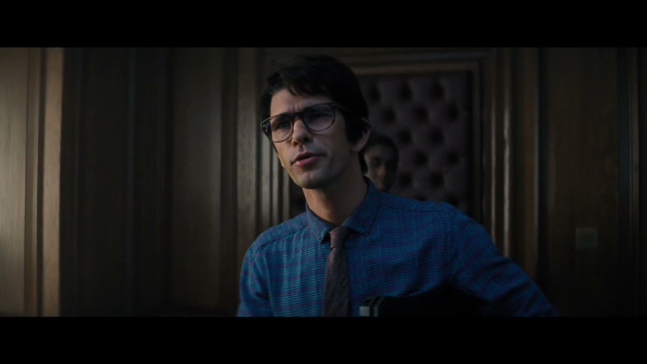 No Time to Die (2021) - Q delivers an acting masterclass