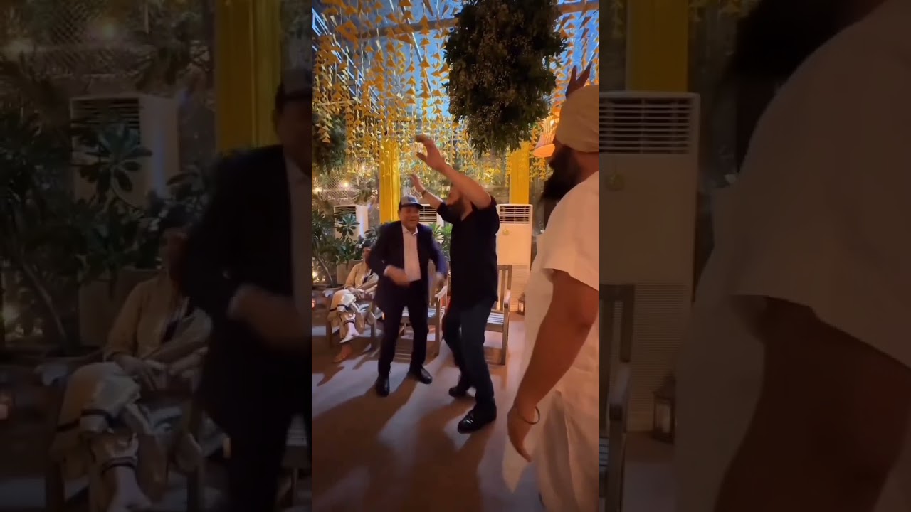 Sunny Deol ne jabardast dance kiya Son Karan Deol ki Marriage Ceremony mein 