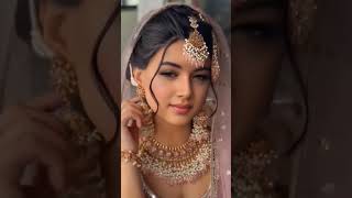 Download Lagu elina devia dengan gaun India MP3