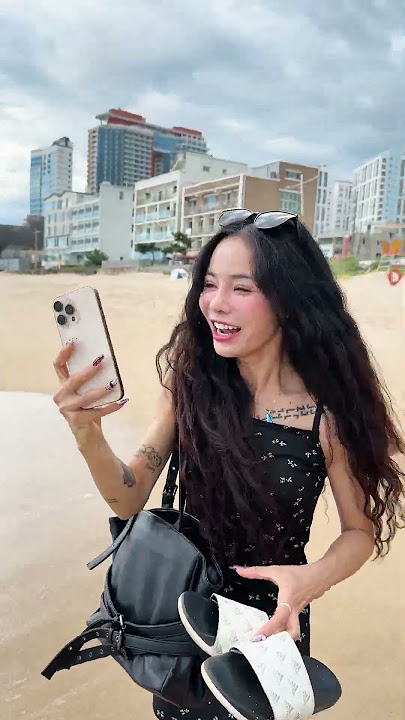 That one friend who is always photogenic🤣📸 #shorts #funny