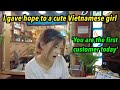 Nightlife in Vietnam, I gave hope to the desperate Juice vendor girl who had no customers today