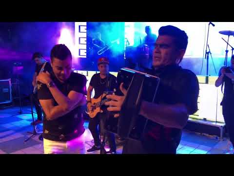 Lo que quieras tú - Churo Díaz (en vivo)