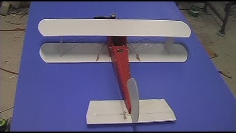 Build video: The $10 RC nitro plane made from coreflute (part 2 of 3)