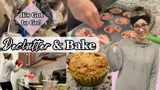 Quick Kitchen Declutter & Baking Strawberry Muffins | Day in the Life
