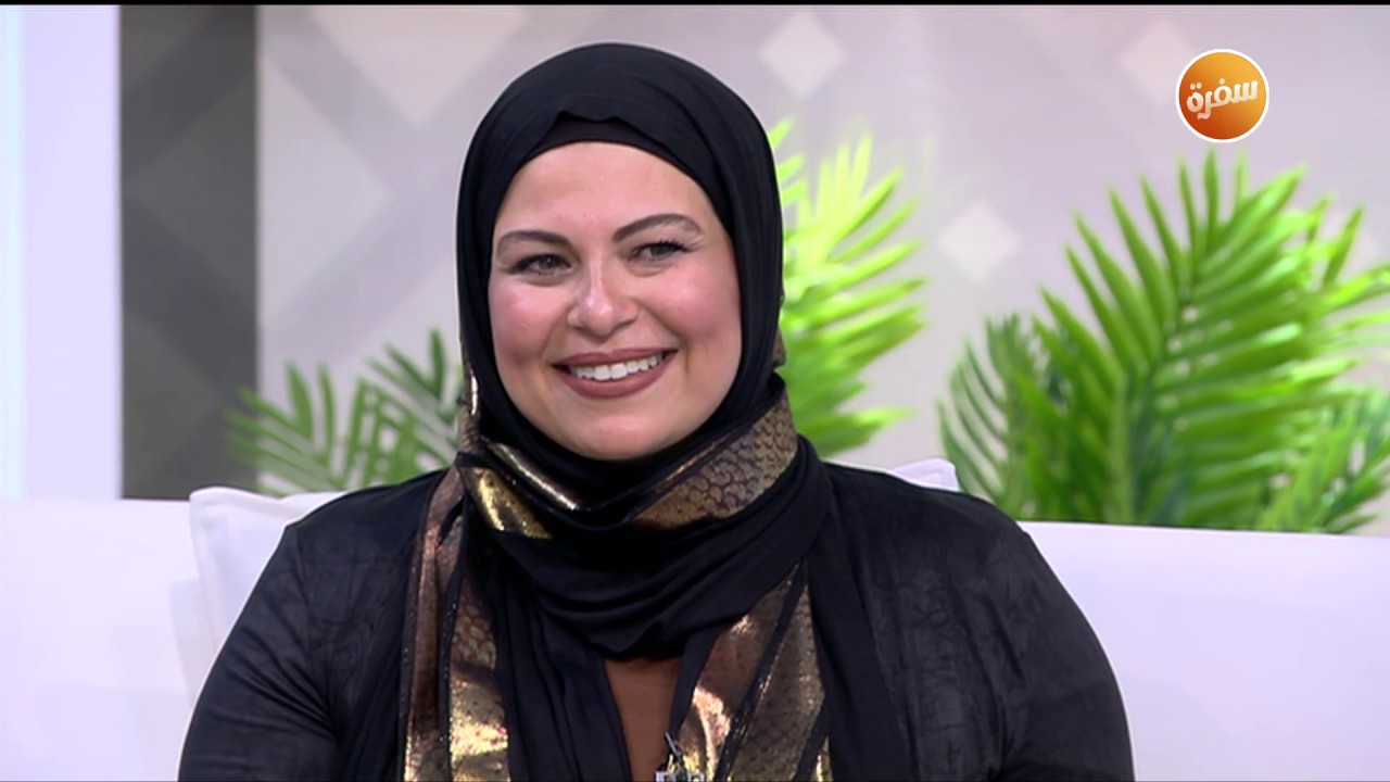 كابتن رشا هريدي مؤسسة أكاديمية لتعليم كرة القدم للبنات | هي وبس