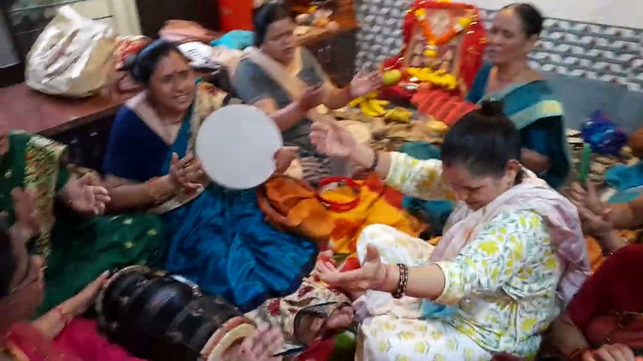 गढ़वाली भजन 🌹🙏उत्तराखंड का देवी देवों तुम दैणा ह्वे  जंया🙏🌹