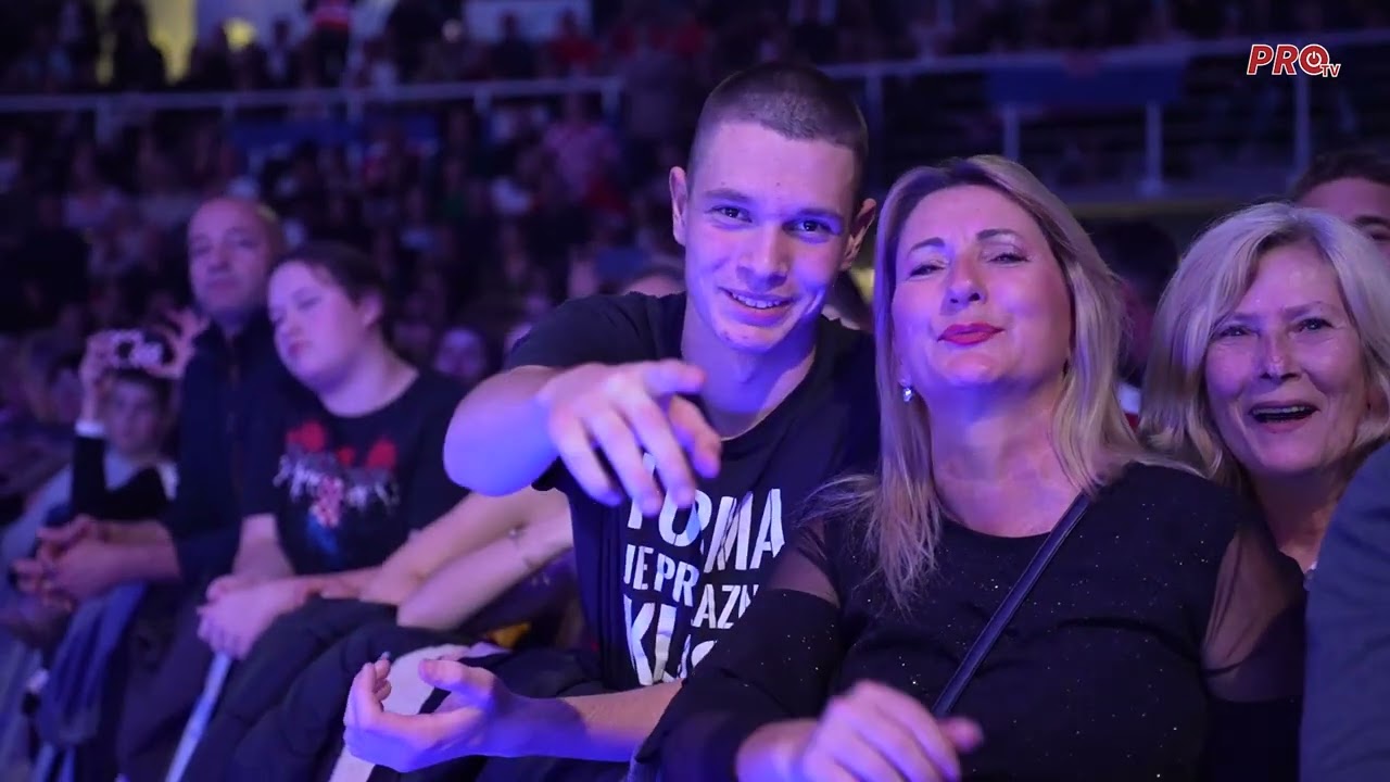 10 000 HRVATA NA DOMOLJUBNOM KONCERTU "DOMU MOM" U ZADRU