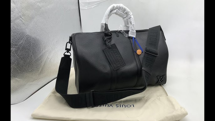 Louis Vuitton messenger outdoor M33438 Monogram Eclipse Taiga