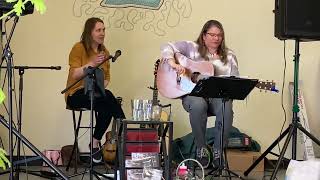 I Know A Chicken - Robin & Kristine