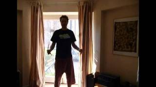 Poi Throws Tutorial #18 : opposite direction hand swaps