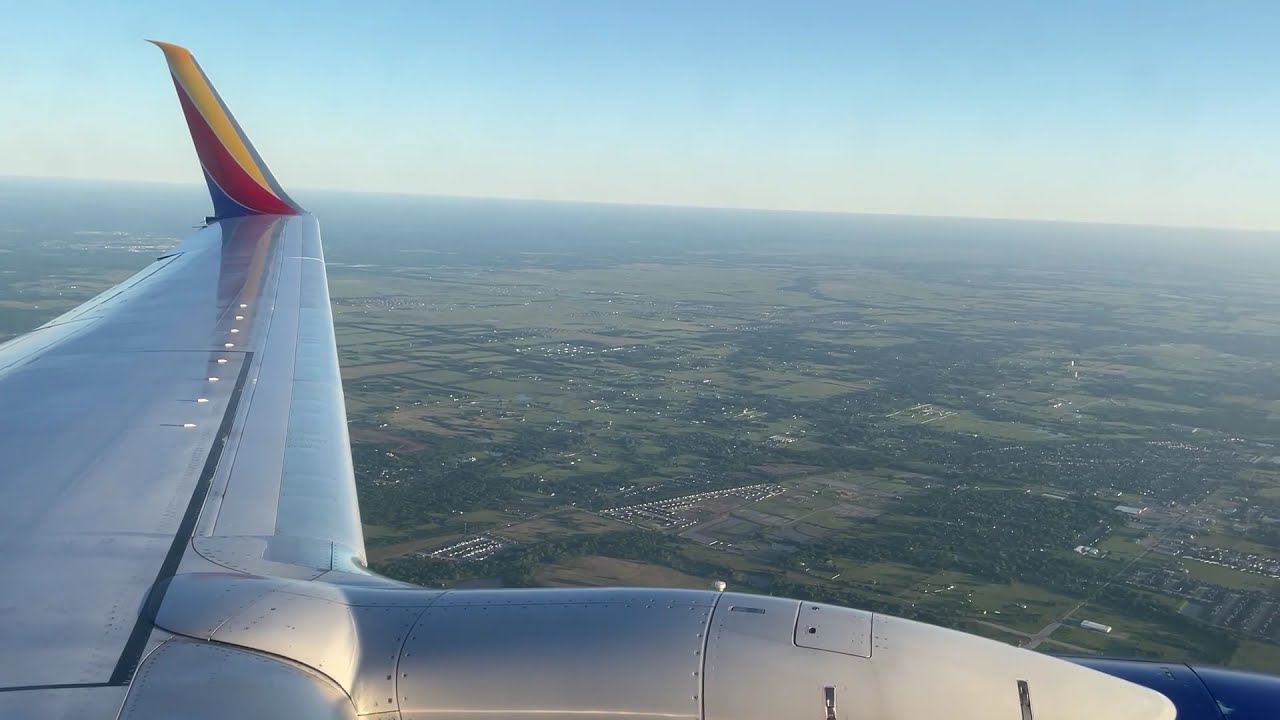 Morning Takeoff from Tulsa Southwest Airlines Boeing 737800 TUL