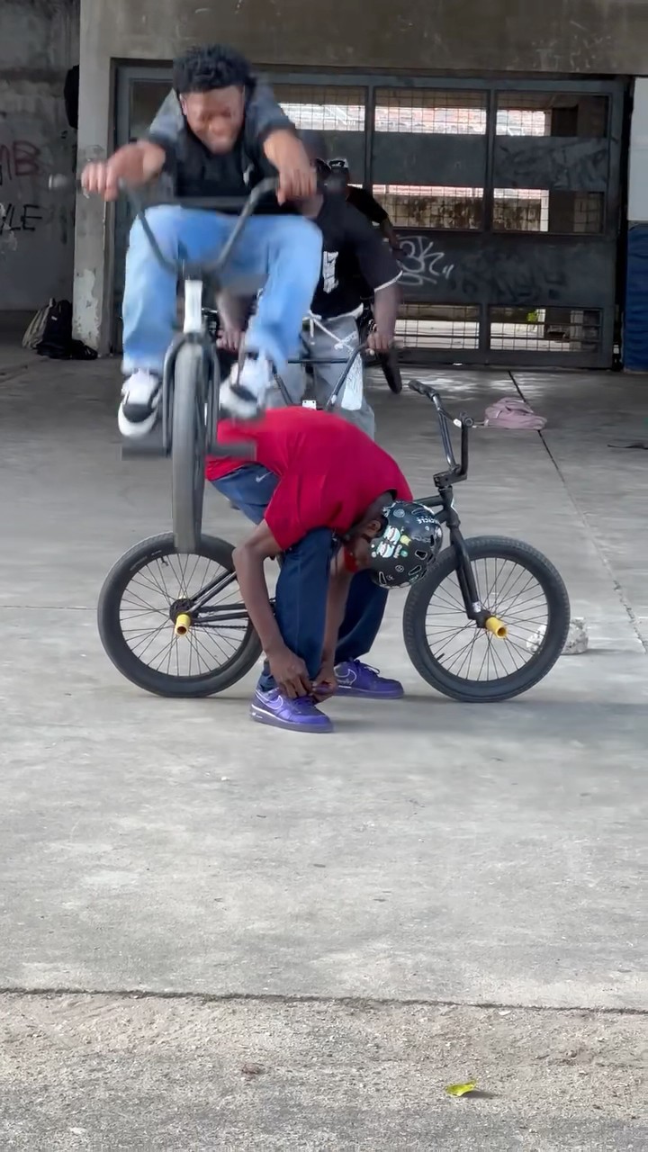 #JasonDeruloTV // Ouch! #GotPermissionToPost From IG @sodiqfatai54_ #TalkDirty