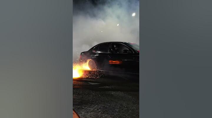 Nobody does burnouts like an Aussie! 🤯