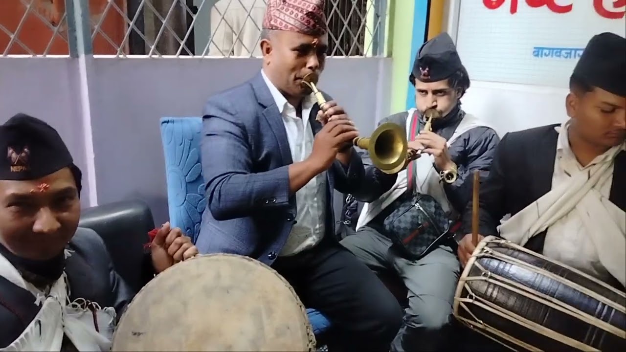 आहा! महेन्द्र पुलिस क्लव को नौमती पञ्चेबाजा। आफ्नै गीत, आफ्नै सनहि ।