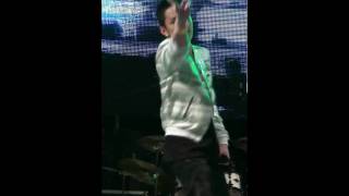 100414 seongkyeol university OT - shock (junhyung fancam)