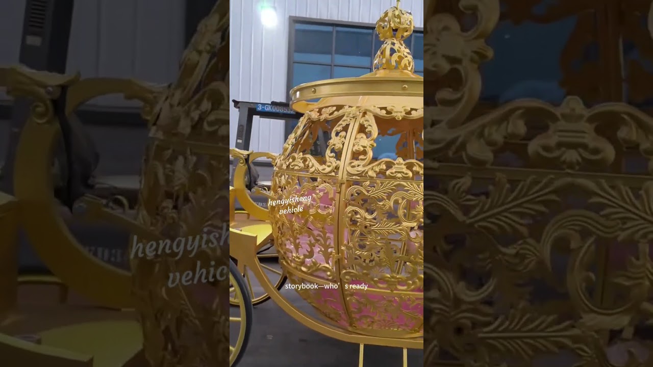 Fairytale vibes only 🧚♀️ This Cinderella carriage is straight out of a storybook