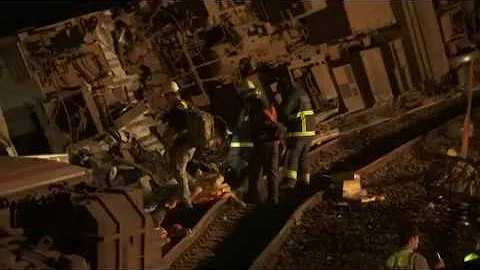 18 dead in Taiwan train crash - DayDayNews