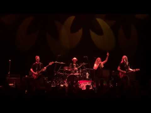 Patti Smith en chile 2019/gloria (santiago. Teatro caupolican 18/11/19)