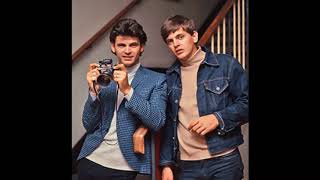 Watch Everly Brothers Not Fade Away video