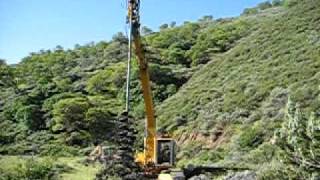 Excavator_drilling.AVI