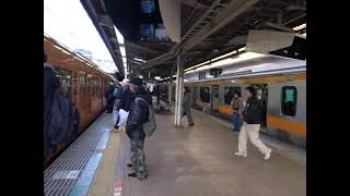 2010 201系中央線とE233系 100303-LCNE