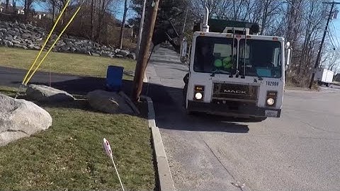 WM Heil Python 102999 revving and packing trash part 2 1/26/19