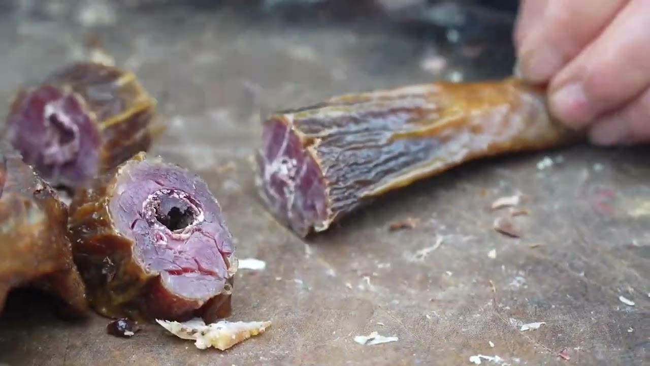 下雪天,安排腊鸡火锅改善伙食阿英一家人吃得好香 农村生活下雪了重庆阿英 原创视频 吃火锅