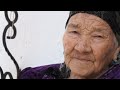 88-летняя жительница Киргизии не пропускает ни одного матча чемпионата мира по футболу (новости)