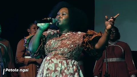 Thethe Makabi - Petola ngai (Live) in Johannesburg #gospel #concerts #praiseandworship #music