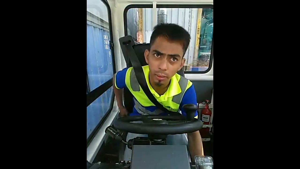 PTP Pelabuhan Tanjung Pelepas ( Job Prime Mover )