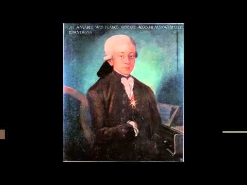 W. A. Mozart - KV 252 (240a) - Divertimento for winds in E flat major