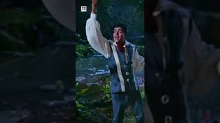 Baharon Fool Barsao Mera Mehboob Aya Hai.. #shortsfeed #viral #oldsong #song #hindisong #evergreen