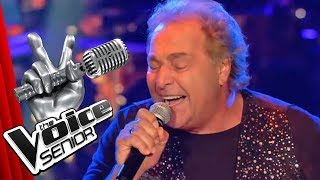 Video voorbeeld van "Tom Jones - It's Not Unusual (Matteo Comis) | The Voice Senior | Sing-Offs | SAT.1"