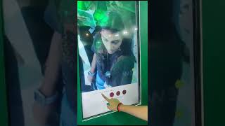 Hair color changing photobooth