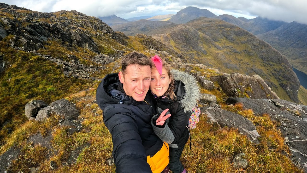 Hiking Through The Cuillin Mountains To Sgurr na Stri Summit On The Isle Of Skye! 🏴󠁧󠁢󠁳󠁣󠁴󠁿