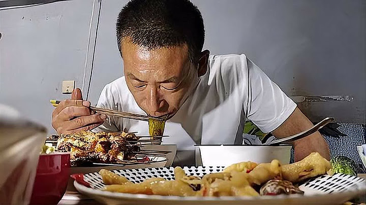 东北农村的下午，天晴了，晚上买点烧烤，在家撸串喝酒，感觉真好