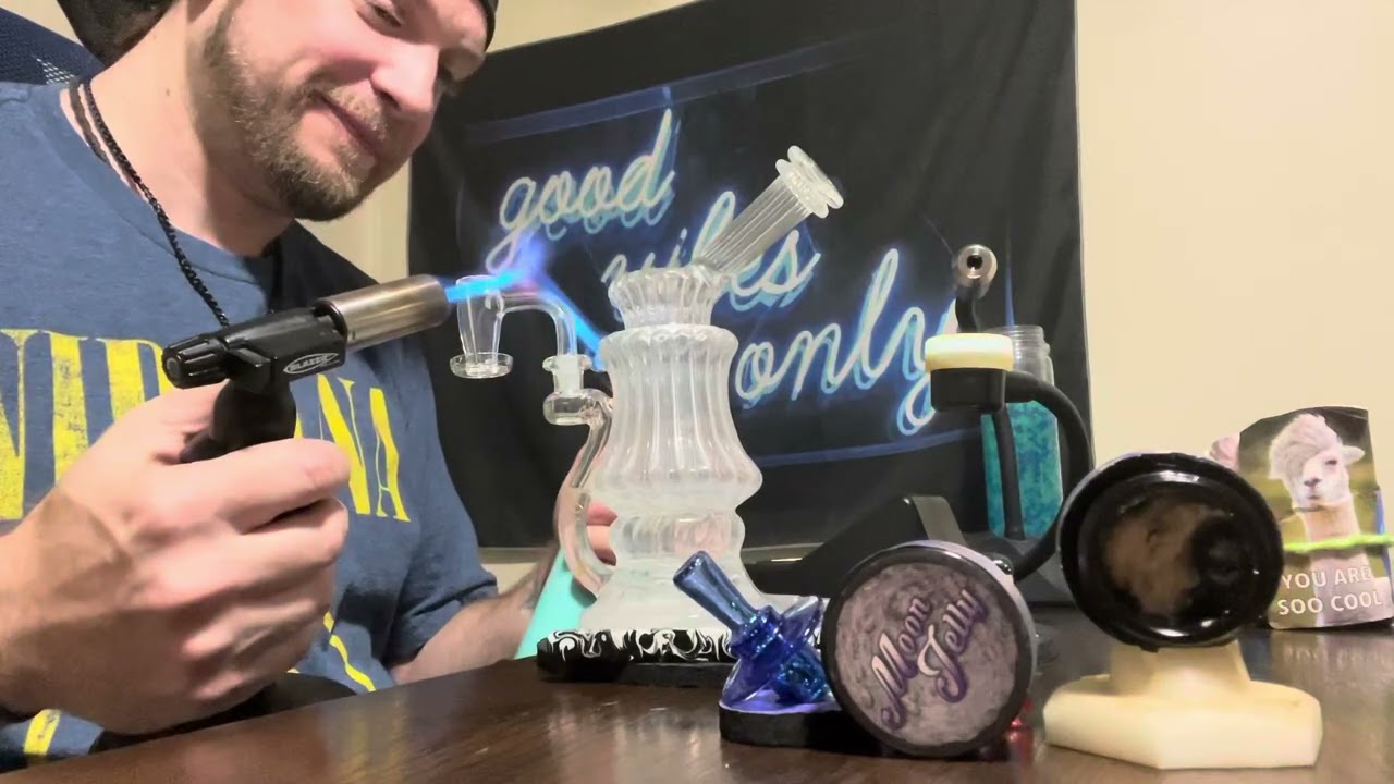 Happy ShatterDave w @MoonJellyMaine & @MoonJellyMelts - Neutral Flame, Nothing for s/t/p… 8.9 😱 