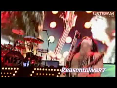 Kiss- Strutter - Live Staples Center LA 2009 - Ustream Facebook WebCast