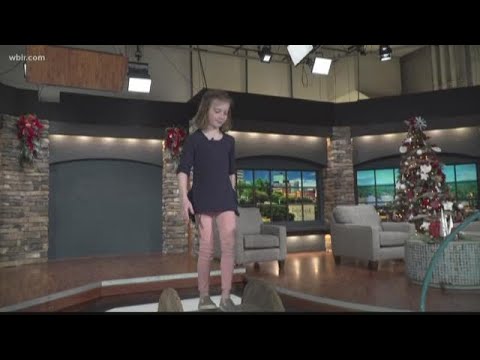 Junior anchor shares her cool spool walk - YouTube