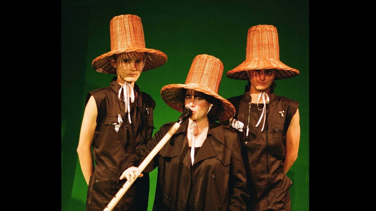 Taurus - Spielen *Live at Sameheads [Sameheads / Osàre! Editions]