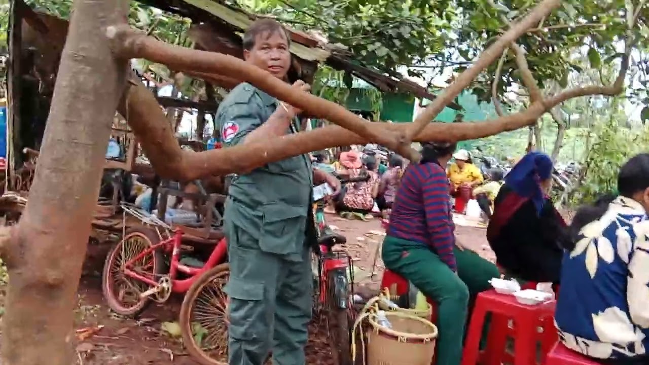 Công chiêng tại làng hrang ia kriêng cũ xã đức cơ mới 