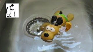 Swimming Dog Wind Up Bath time Toy
