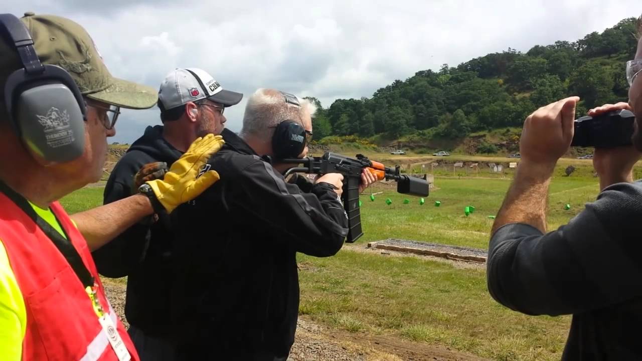 Full Auto Saiga 410 at the 2015 Saddle Butte Machine Gun Shoot - YouTube