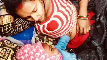 Breastfeeeding tutorial Indian mom breastfeeding her baby with Indian breast milk