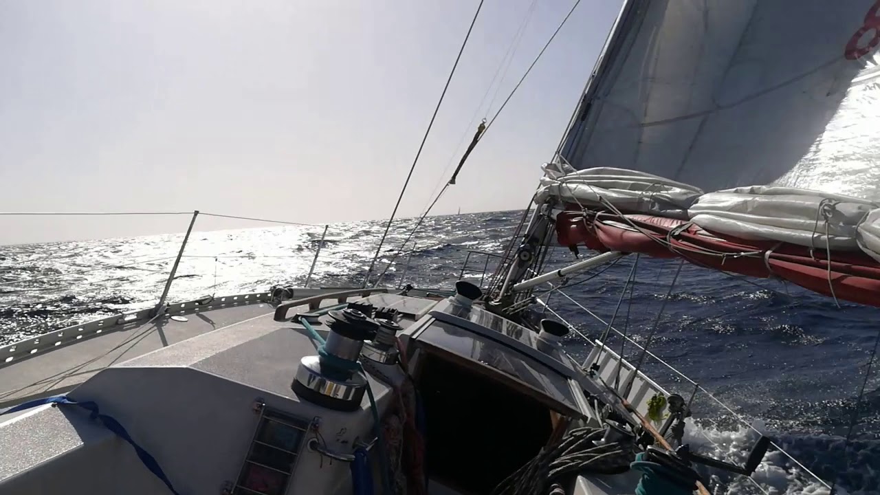Doblando el cabo de Fuencaliente (Sur de la isla de La Palma)