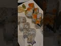 Пробуем азиатскую еду. А ресторан то японский. Суши и маки итить.