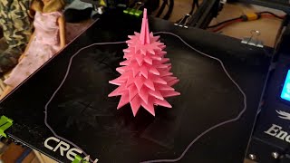 Grandad makes a Christmas Tree on Tinkercad