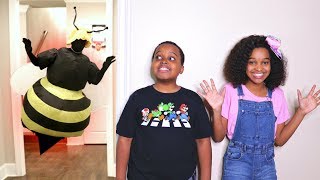 BEES Follow Shasha And Shiloh!  Onyx Kids